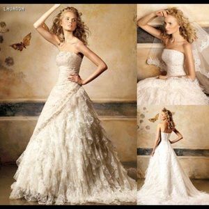 Lavanda- wedding gown from Pronovias